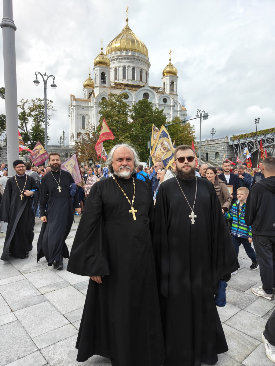 Крестный ход в день Московских святых - изображение 11